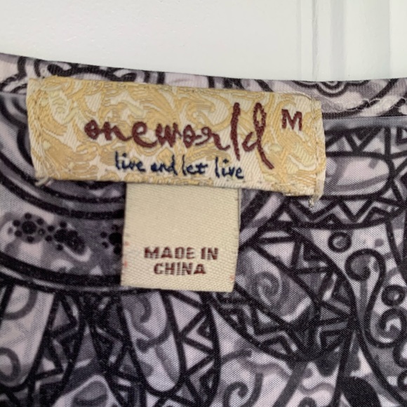 One World Sublimation V-Neck Top -size Medium - Picture 2 of 5